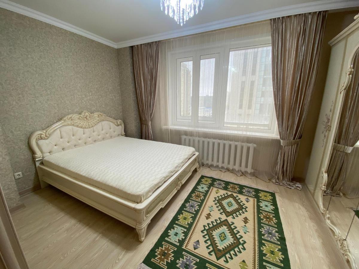 Luxury Apartment Near The Shopping Center Qazaqstan Astana Exterior foto