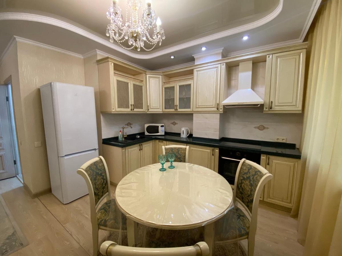 Luxury Apartment Near The Shopping Center Qazaqstan Astana Exterior foto